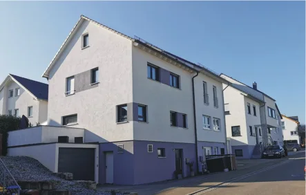 Hausansicht - Haus kaufen in Korb - Klasse Doppelhaushälfte in Korb-Kleinheppach