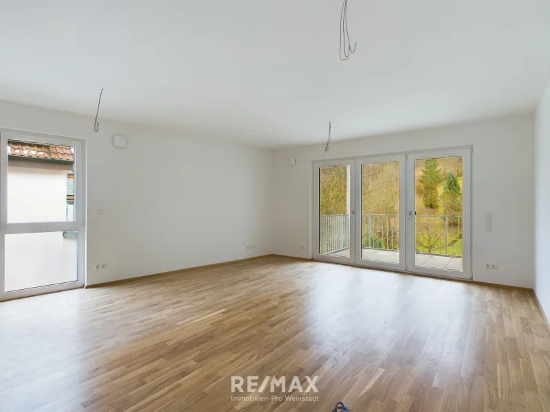 Wohn- Essbereich - Wohnung kaufen in Stuttgart - moderne Neubauwohnung in ruhiger Lage mit der Natur als Nachbar.