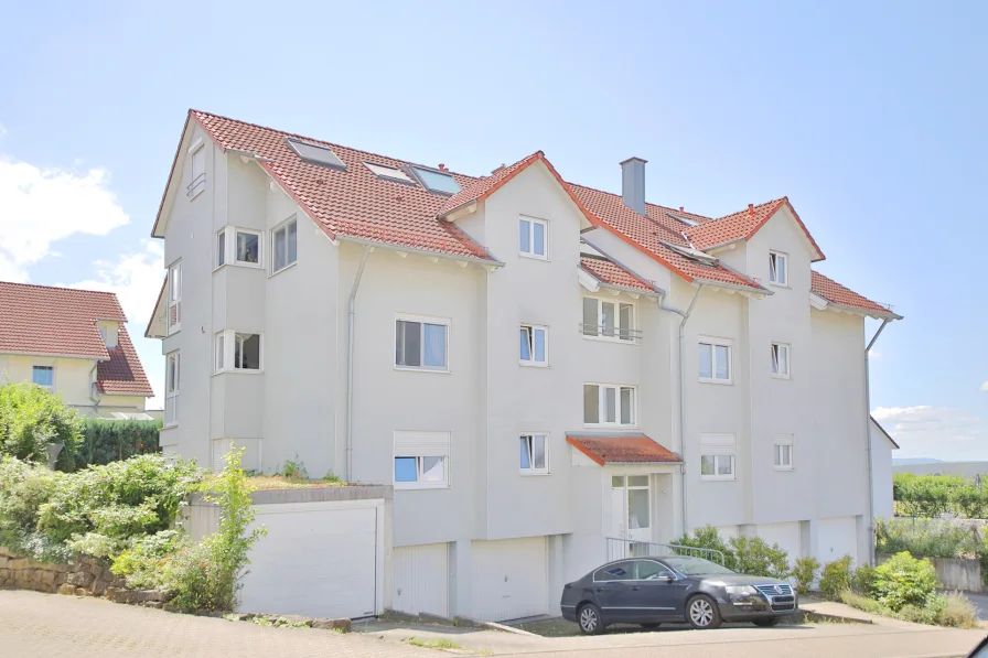 Außenansicht - Wohnung kaufen in Talheim - Traumhafte Maisonettewohnung mit Panoramablick in Talheim