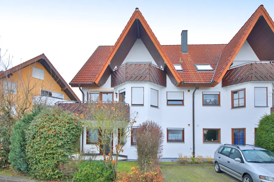 Eigentumswohnung - Wohnung kaufen in Bad Wimpfen - Charmante 2-Zimmer-Wohnung mit Terrasse, Garage und Garten