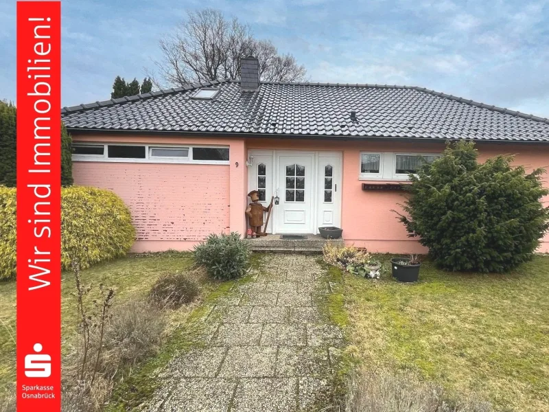 Frontansicht - Haus kaufen in Osnabrück - Bungalow auf Eigentumsgrundstück