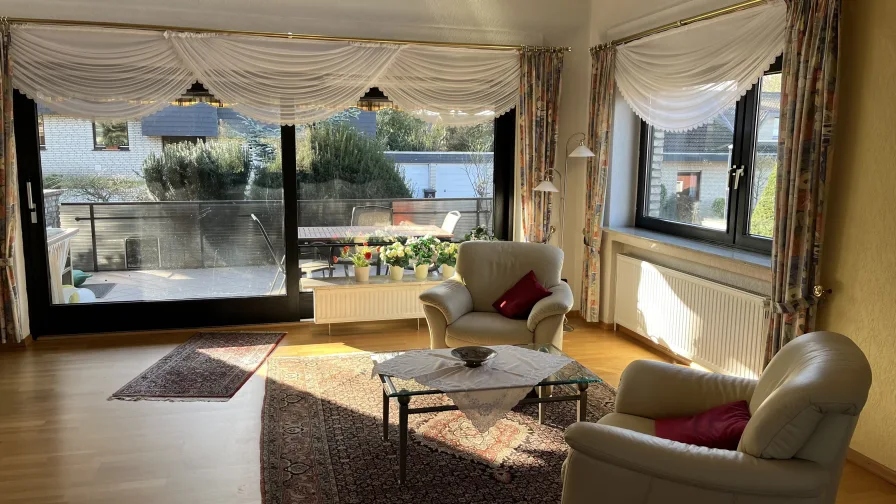 Wohnzimmer mit Terrasse