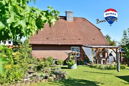 Gartenansicht - Haus kaufen in Walsrode - OHNE KÄUFERPROVISION:Energie-Effizientes Einfamilienhaus in ruhiger Lage von Walsrode-Stadt