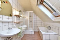 Badezimmer DG