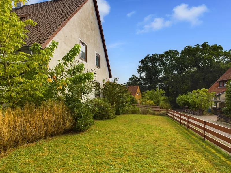 Vorgarten - Haus kaufen in Fallingbostel - Großes Einfamilienhaus in ruhiger Lage