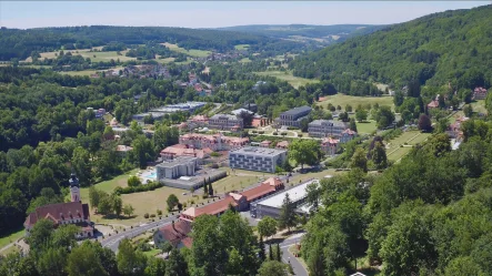 Ansicht Grundstück von oben - Grundstück kaufen in Bad Brückenau - Grundstück "Areal Sinnblick" im Bayerischen Staatsbad Bad Brückenau - Erbbaurecht