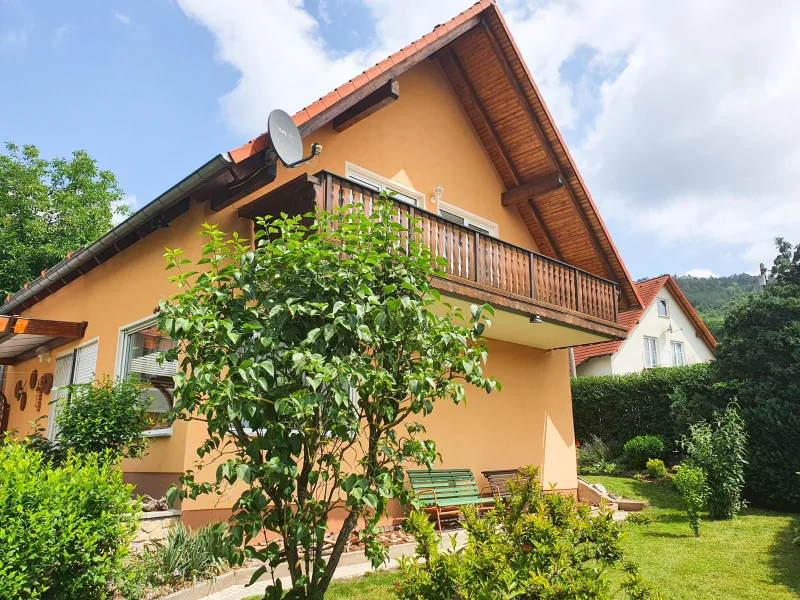 Außenansicht - Haus kaufen in Jena - Gepflegtes und bezugsfertiges Einfamilienhaus auf sonnigem Grundstück in beliebter Wohnlage von Jena
