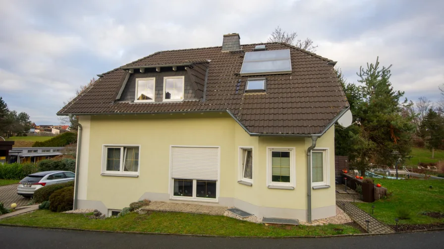 Außenansicht Front - Haus kaufen in Hermsdorf - Modernes Einfamilienhaus in beliebter Wohnlage von Hermsdorf