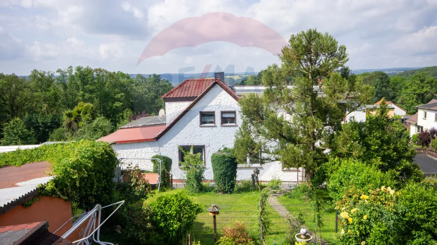 Außenansicht - Haus kaufen in Gera - Familienidyll - Doppelhaushälfte auf großem, sonnigen Grundstück in Gera