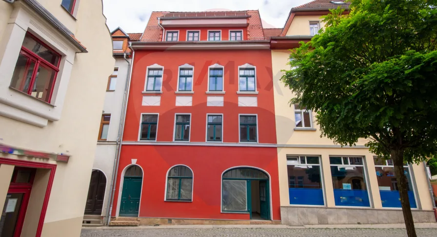 Außenansicht - Haus kaufen in Neustadt an der Orla - Saniertes Mehrfamilienhaus mit Gewerbeeinheit im Zentrum von Neustadt/Orla als Anlageobjekt