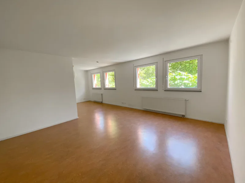 Wohnbereich - Wohnung mieten in Binzen - Großzügige Einliegerwohnung in Binzen +++ RE/MAX Weil am Rhein +++