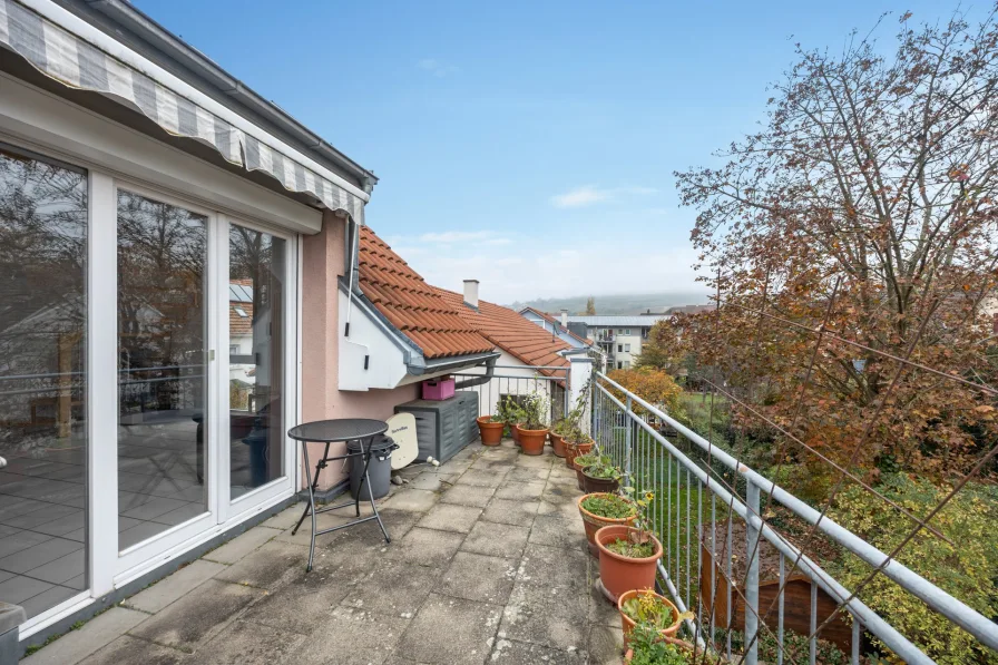 Balkon mit Tüllingerblick