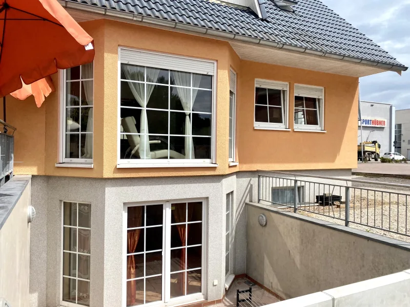  - Haus kaufen in Gründau - ÜBER 7% RENDITE! Villa mit Baureserve zur gewerblichen Nutzung!