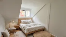 Schlafzimmer DG