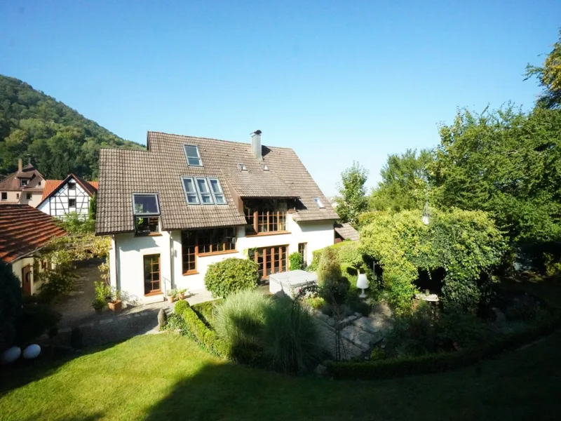 Faszination in exklusiver Wohlfühl Designer Fachwerkoase immobilie1