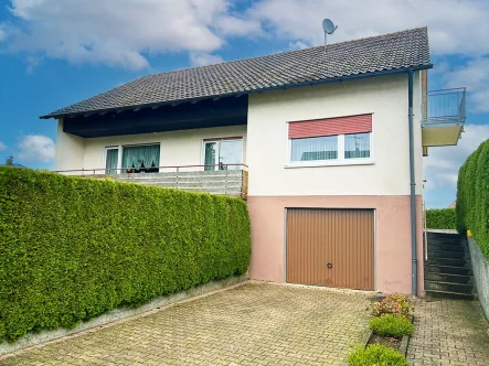  - Haus kaufen in Eschach - Ländliches Idyll in Eschach: Ein Zuhause im Grünen