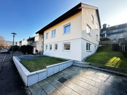  - Haus kaufen in Aalen - Wohnen mit Mehrwert: Gepflegtes und vielseitiges  3-Familienhaus in Wohlfühllage