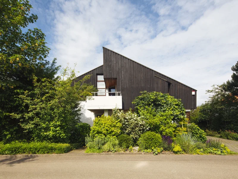  - Haus kaufen in Süßen - Architektenhaus mit Einliegerwohnung in unverbaubarer und absolut ruhiger Lage