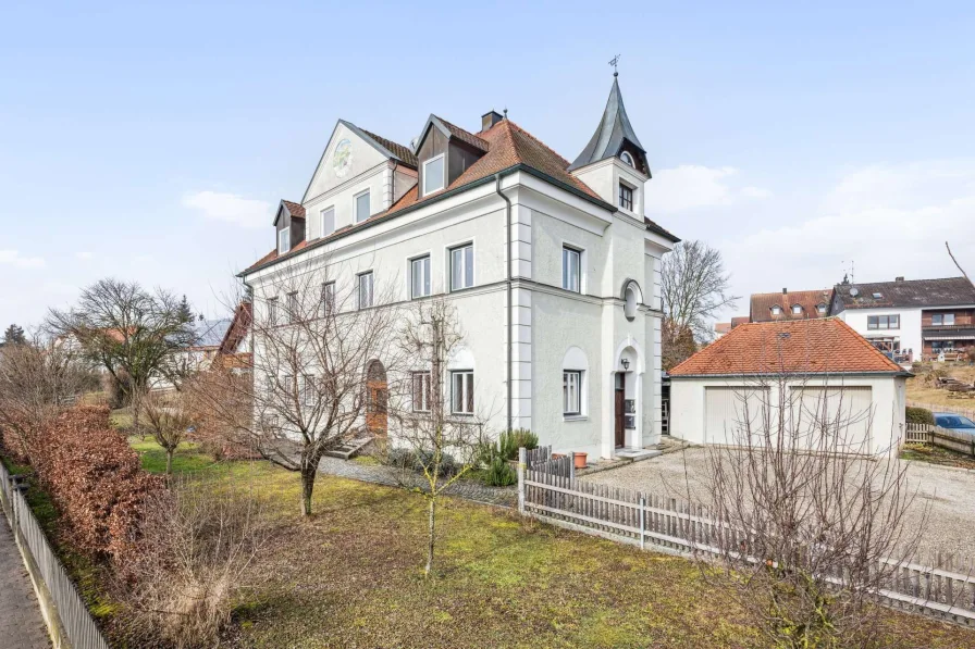 Haus Ansicht Südost - 2. Bild - Haus kaufen in Zolling - Wohnen mit Geschichte – Stilvolles Zuhause im historischen Ambiente