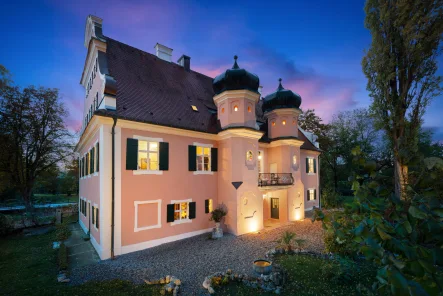  - Haus kaufen in Donaumünster - Traumhaftes Märchenschloss mit Geschichte in Donaumünster