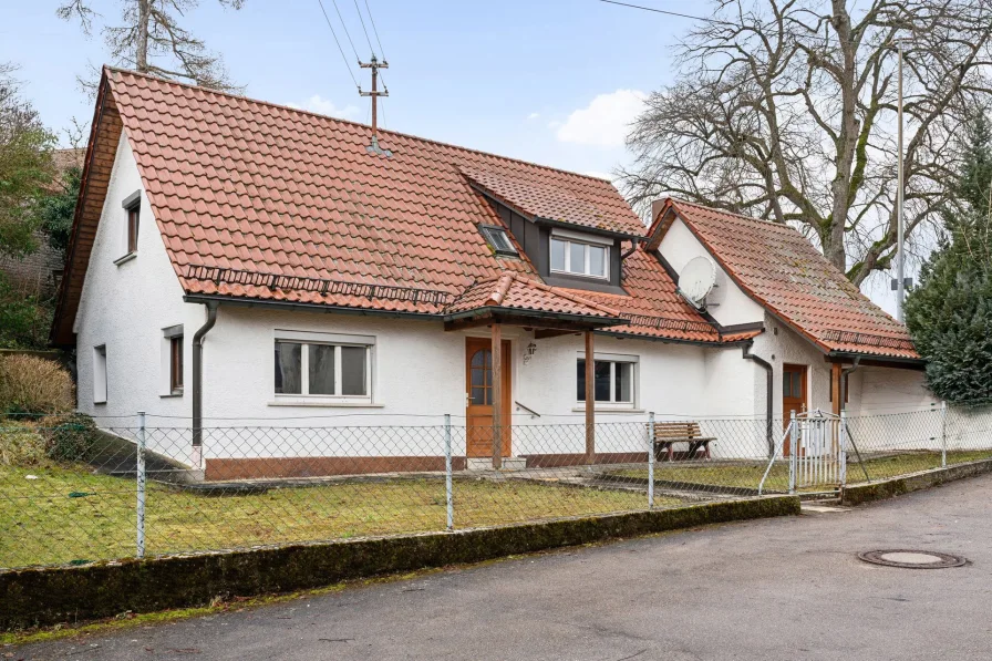  - Haus kaufen in Syrgenstein - Charmantes Einfamilienhaus an den Schloßmauern von Syrgenstein