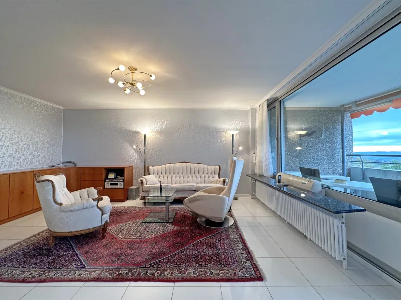  - Wohnung kaufen in Stuttgart - Komfortable 4,5-Zimmer-Wohnung mit Fernblick