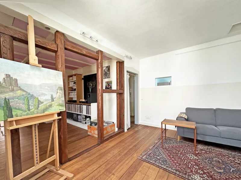 Wohn-Essbereich 1.DG - Wohnung kaufen in Stuttgart - Maisonette-Wohnung über den Dächern Feuerbachs