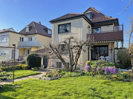  - Haus kaufen in Stuttgart - Familienfreundliches Wohnhaus in gefragter Lage