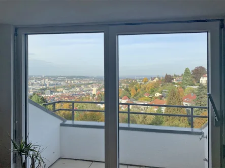 Balkon und Aussicht - Wohnung mieten in Stuttgart - Wohnen in begehrter Aussichtslage