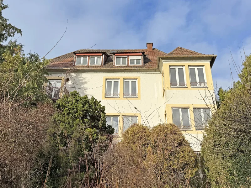 Gebäudeansicht Garten - Haus kaufen in Stuttgart - Familienfreundlicher Klassiker der 1930er Jahre in sonniger Lage