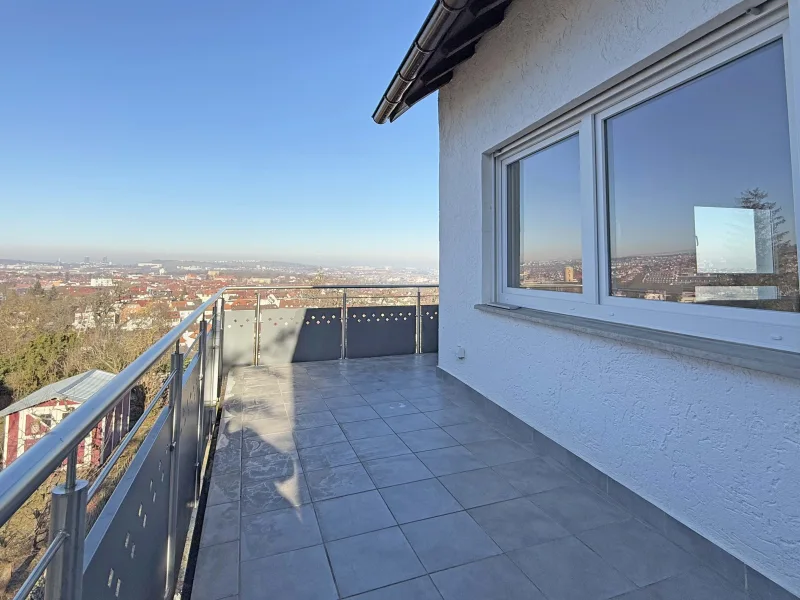 Balkon - Wohnung kaufen in Stuttgart - 4-Zimmer-Wohnung mit Balkon und Garage in sonniger Aussichtslage am Plettenberg