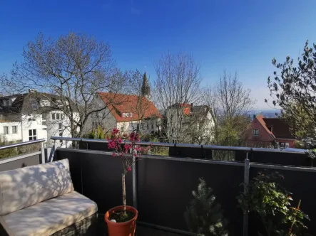 Balkon - Wohnung kaufen in Stuttgart - Tolle Dachgeschoss-Maisonette-Wohnung in Aussichtslage