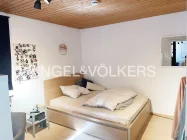 Zimmer 3 hinter dem Wohnbereich