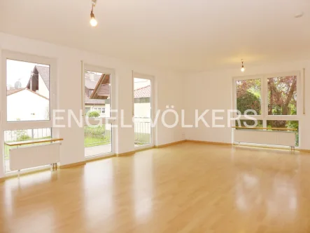 Heller Wohn-Essbereich - Wohnung kaufen in Tübingen-Pfrondorf - Helle 3-Zimmer-ETW mit Stellplatz • sofort verfügbar