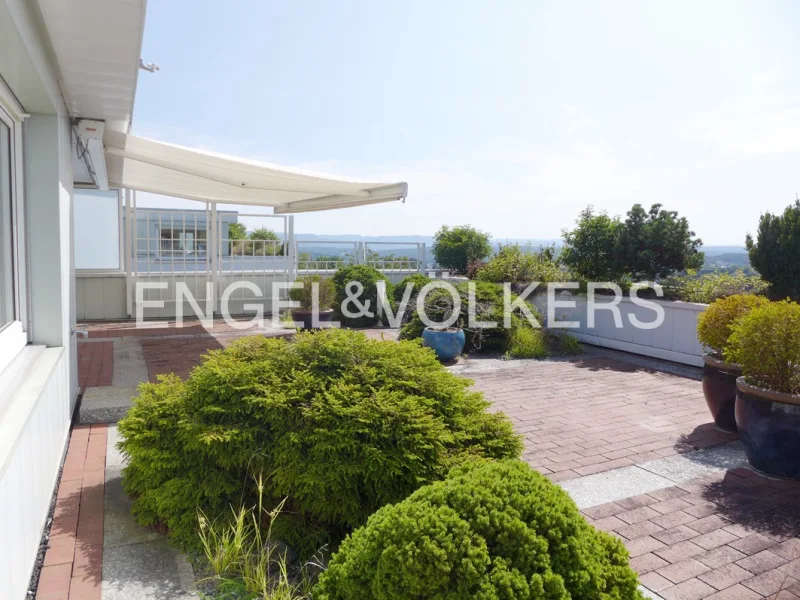 Dachterrasse - Wohnung kaufen in Tübingen - Infinity–Wohnen • 5,5-Zimmer-Penthouse-ETW mit herrlicher Aussicht