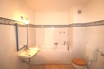 Renoviertes Badezimmer (DHH 1)