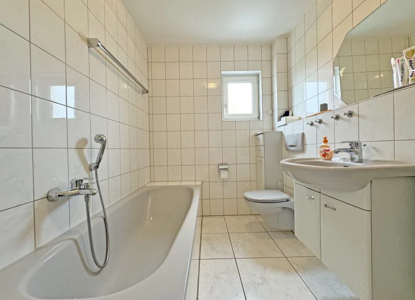 Badezimmer (Erdgeschoss)