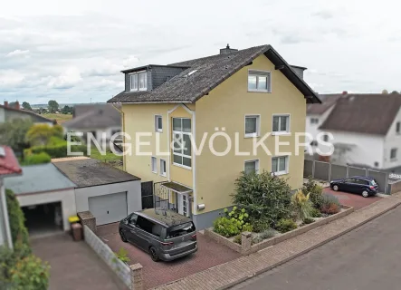  - Haus kaufen in Reichelsheim - Tolle Gelegenheit für Kapitalanleger oder große Familien im Herzen der Wetterau!