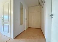 Diele mit Einbauschrank