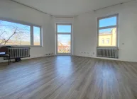 Zimmer mit Balkon