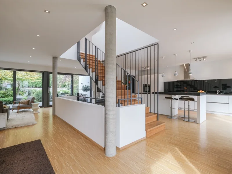  - Haus kaufen in Ihringen - Exklusives Architektenhaus am Kaiserstuhl: Moderne trifft Luxus