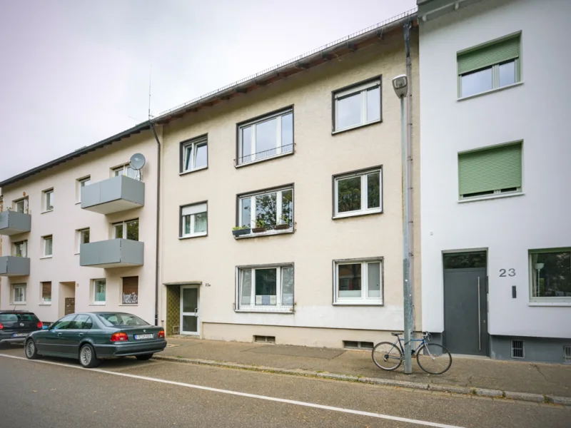 Frontansicht - Haus kaufen in Freiburg im Breisgau / Herdern - Rentables Mehrfamilienhaus im Institutsviertel