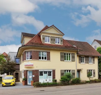 Haupthaus - Haus kaufen in Achern - Modernisiertes Wohn- und Geschäftshaus im Zentrum von Achern