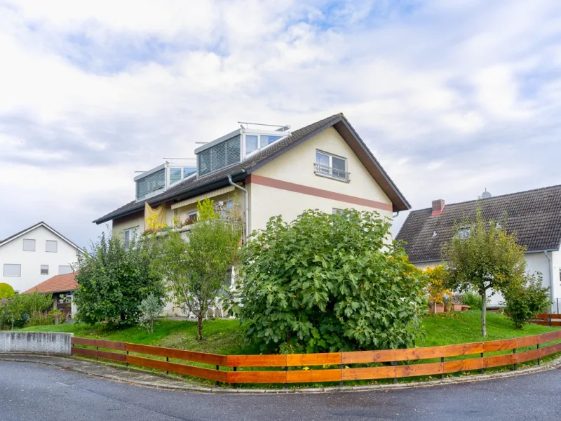  - Haus kaufen in Merdingen - Wunderbares Haus mit zwei Wohneinheiten und ELW im Grünen