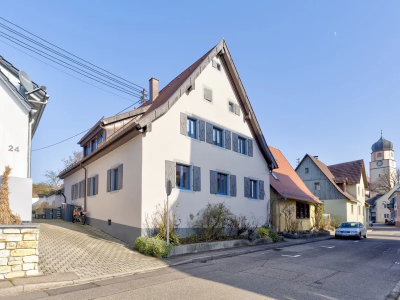 Titel - Haus kaufen in Ehrenkirchen - Traumhaftes Winzerhaus bei Freiburg