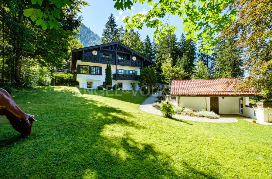 Sommerimpression - Haus kaufen in Schliersee-Neuhaus - Repräsentatives Anwesen in ruhiger Lage von Schliersee - Neuhaus