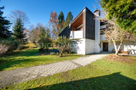 Architektenhaus in bester Lage Miesbachs - Haus kaufen in Miesbach - Einzigartiges Wohnen in der Natur - weitere Bebauung möglich!