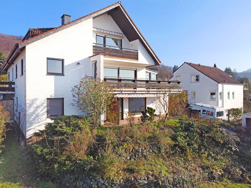  - Haus kaufen in Seeheim-Jugenheim - Einfamilienhaus mit ELW in traumhafter Blicklage