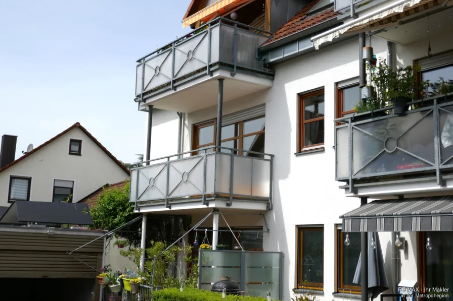 Aussenansicht - Wohnung kaufen in Effeltrich - Sonnige 2-Zimmer Wohnung in Effeltrich