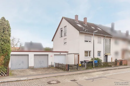 3 Parteienhaus mit Garage - Haus kaufen in Nürnberg - Attraktive Kapitalanlage: 3-Familienhaus in Nürnberg Herpersdorf